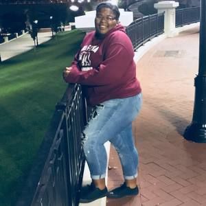 Meet your Posher, Eva